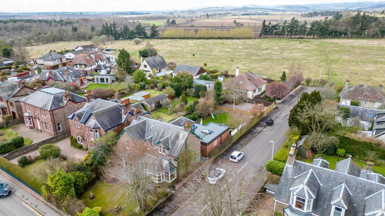 Gilmore House - 5 Bedroom Victorian Home With Hot Tub Blairgowrie and Rattray Exterior photo
