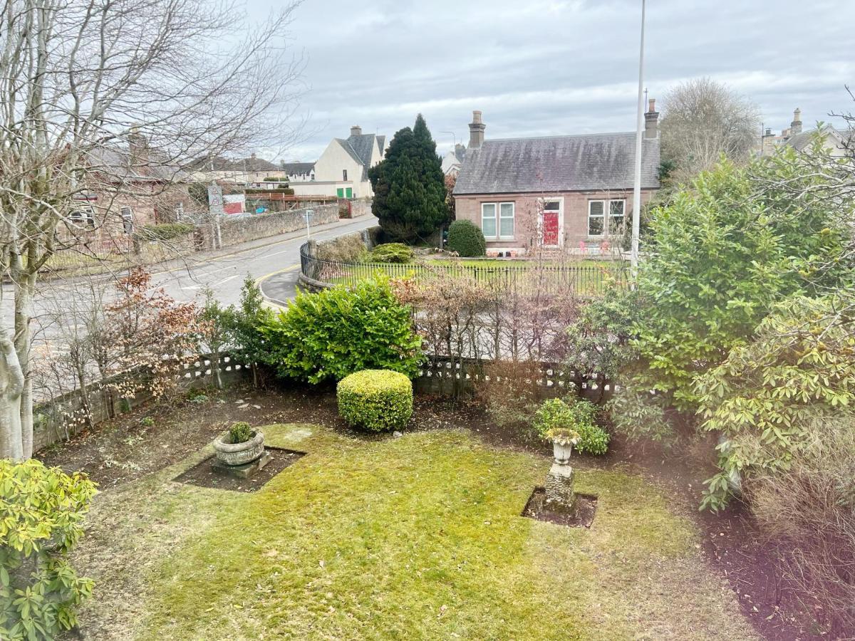 Gilmore House - 5 Bedroom Victorian Home With Hot Tub Blairgowrie and Rattray Exterior photo
